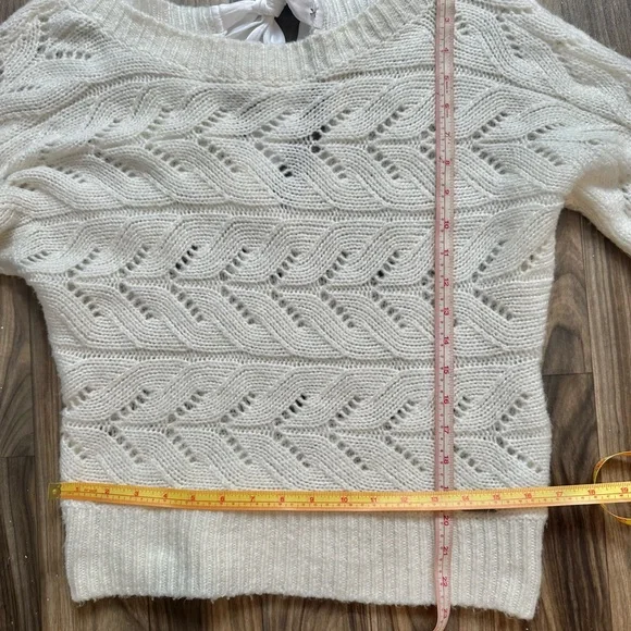 Abercrombie & fitch Elegant Cream Sweater Size M - Picture 5 of 7